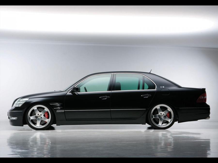 Lexus LS430 CF43 by Wald 2004 года  (фото 9 из 9)